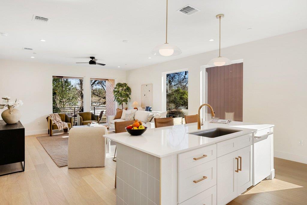 3524 Gonzales St # 2A, Austin, TX 78702