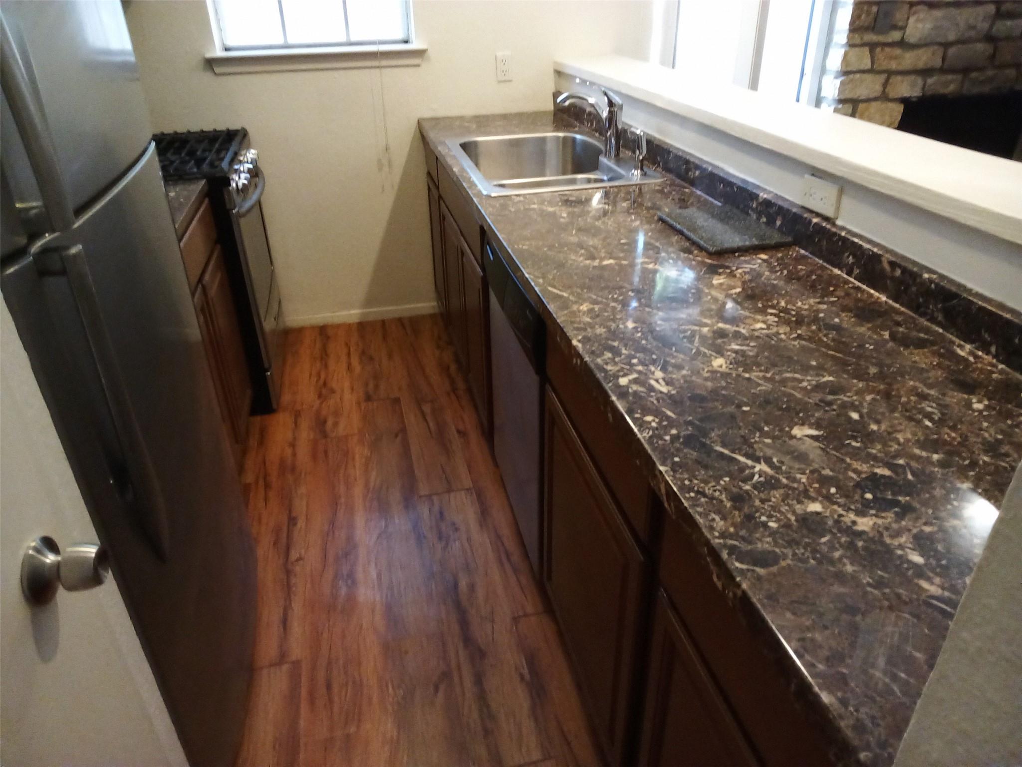 907 B Sirocco Dr, Austin, TX 78745