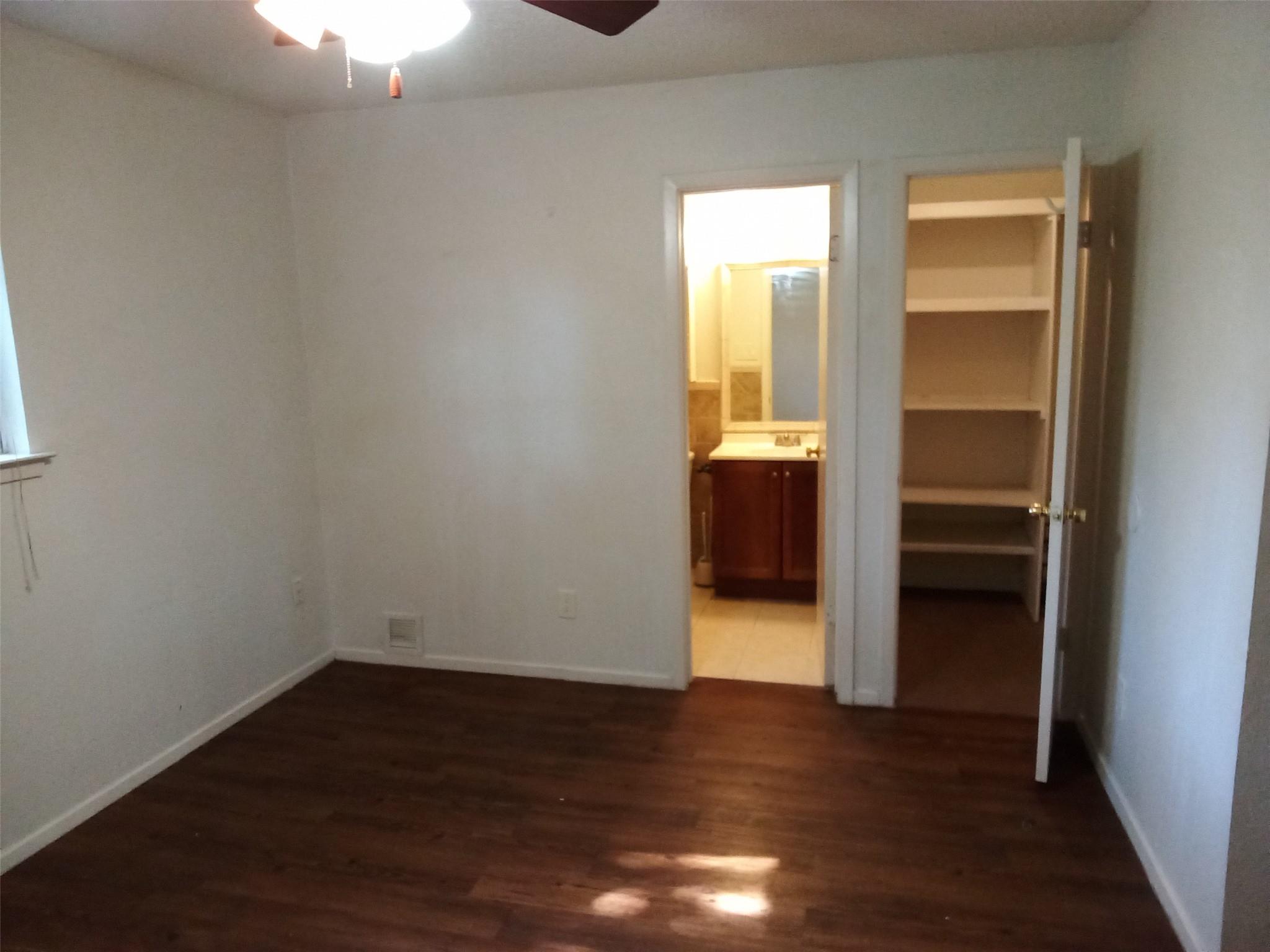 907 B Sirocco Dr, Austin, TX 78745