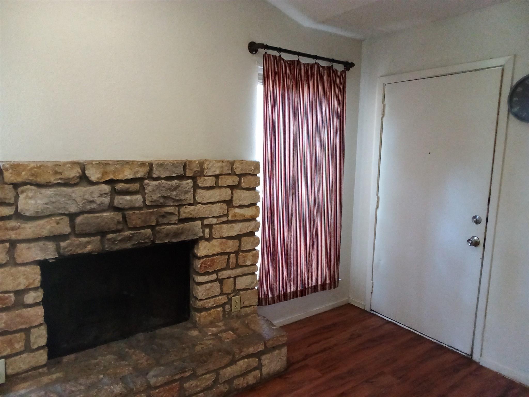 907 B Sirocco Dr, Austin, TX 78745