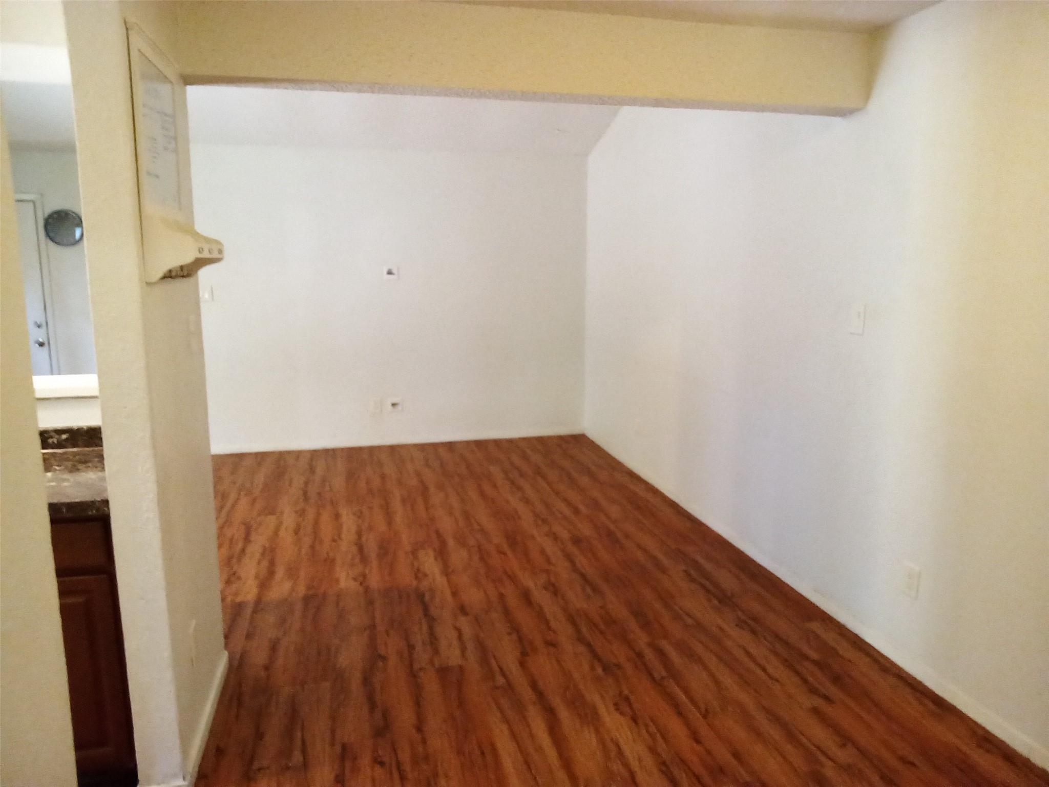 907 B Sirocco Dr, Austin, TX 78745