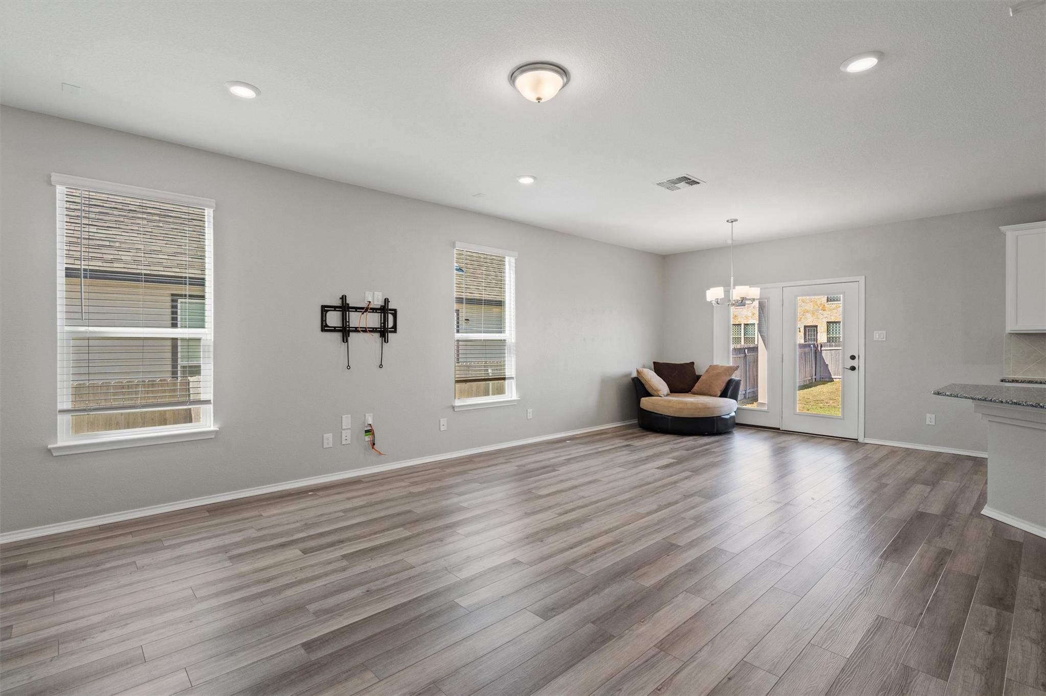 213 Sweet Autumn Dr, Georgetown, TX 78626