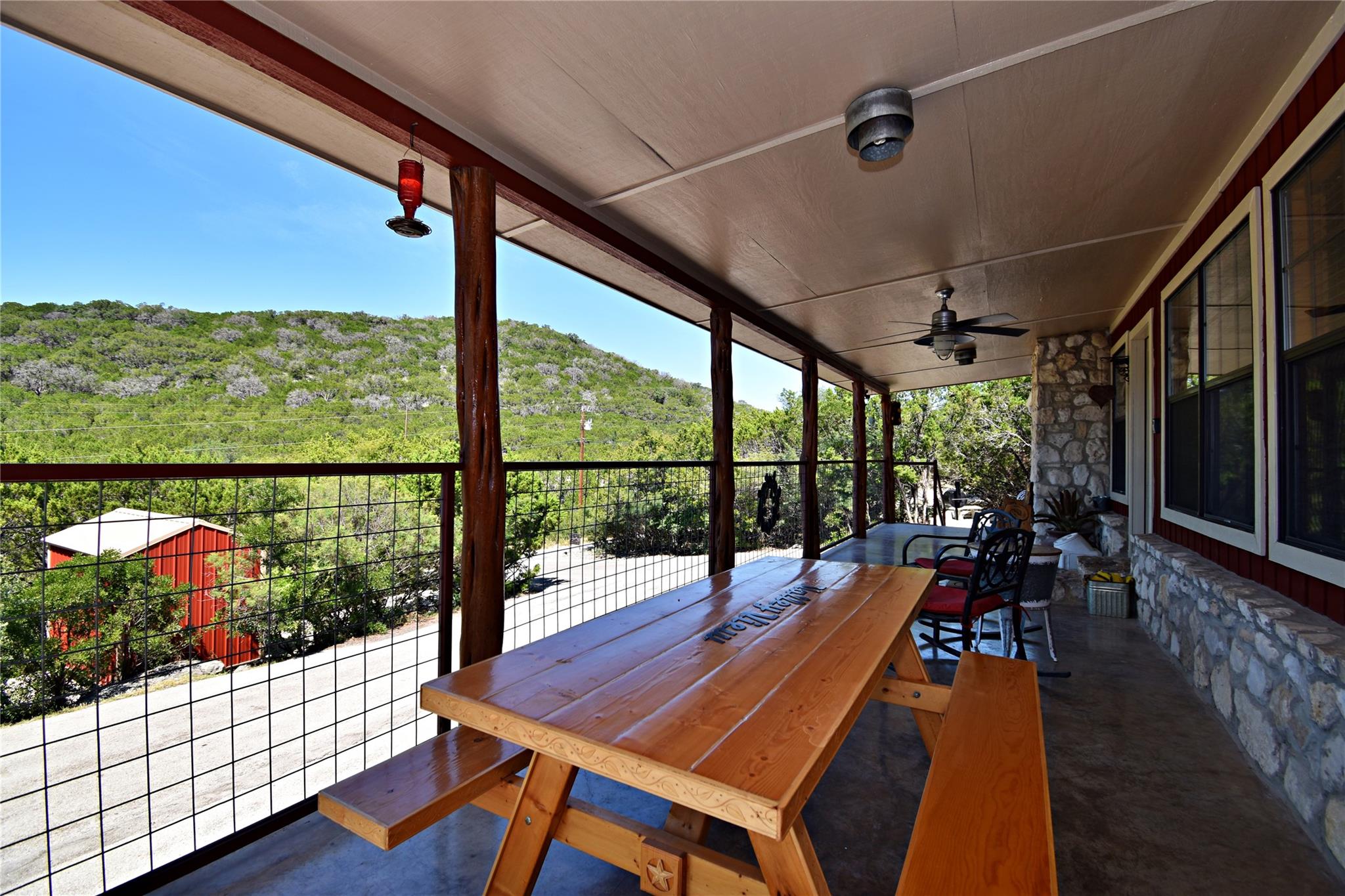 416 Canyon Oaks Dr, Concan, TX 78838