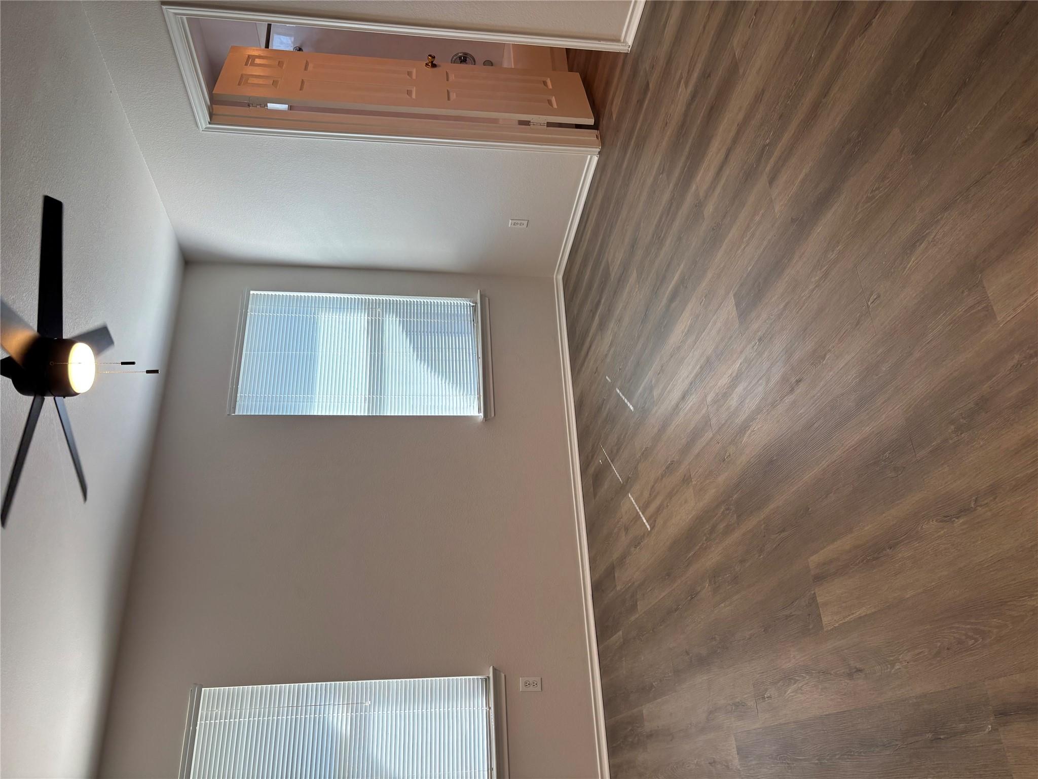 127 Salado Dr, Kyle, TX 78640