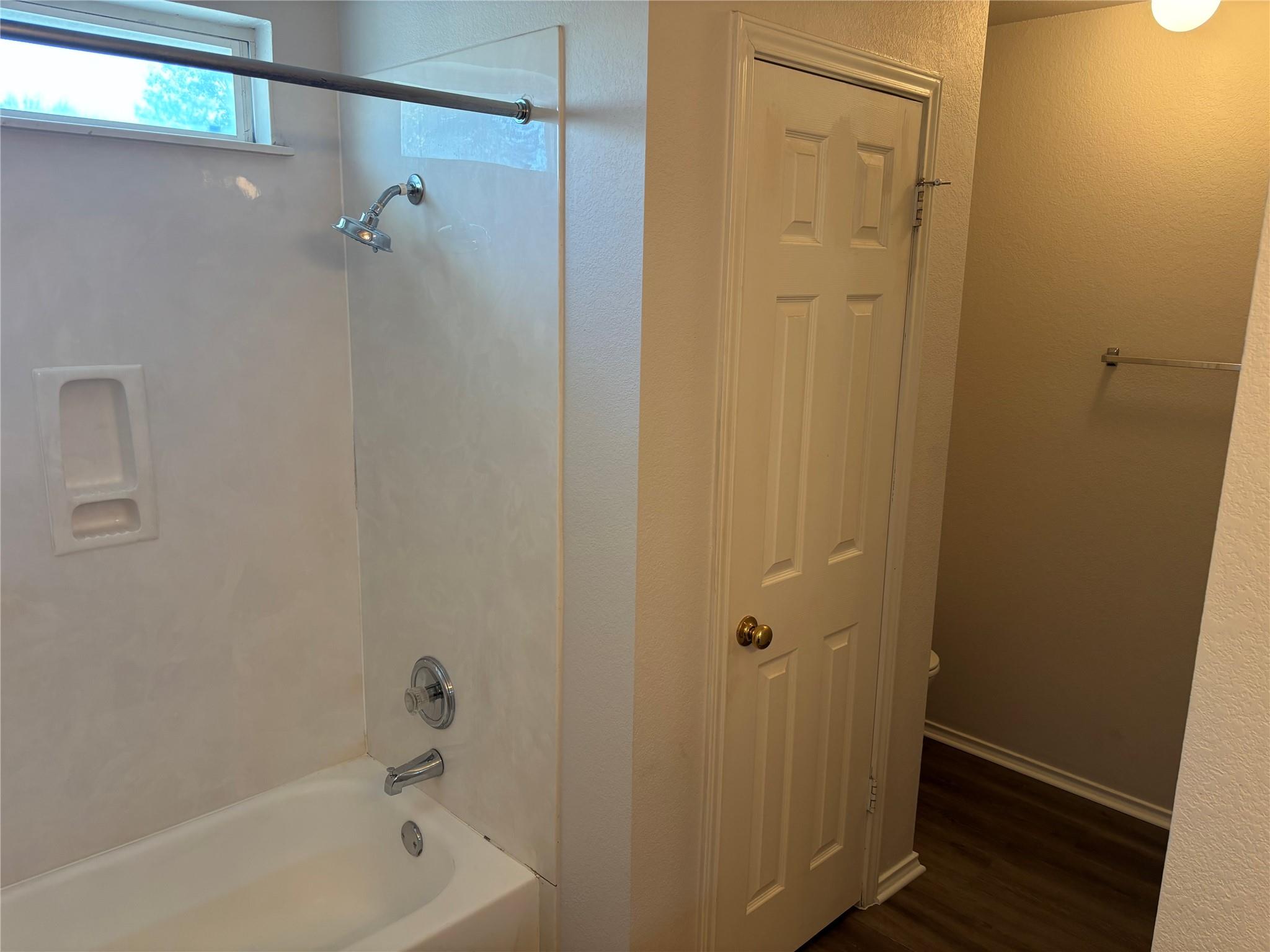 127 Salado Dr, Kyle, TX 78640