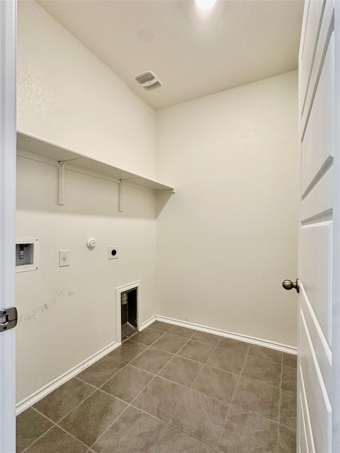 246 Teller Dr, Lockhart, TX 78644