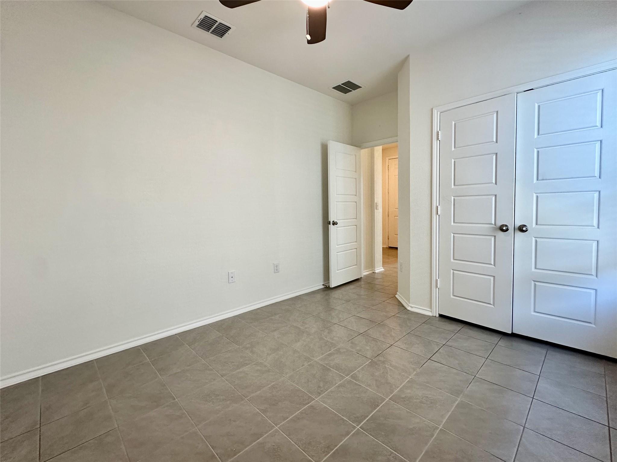 246 Teller Dr, Lockhart, TX 78644