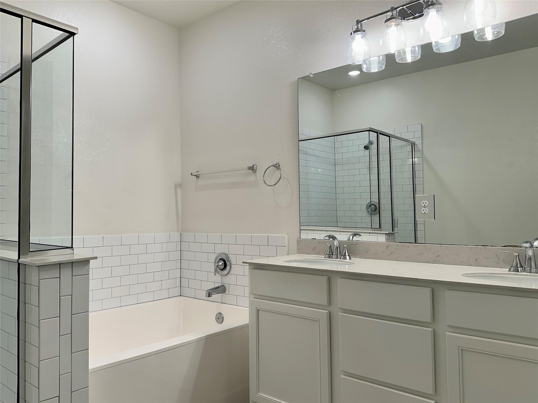 246 Teller Dr, Lockhart, TX 78644