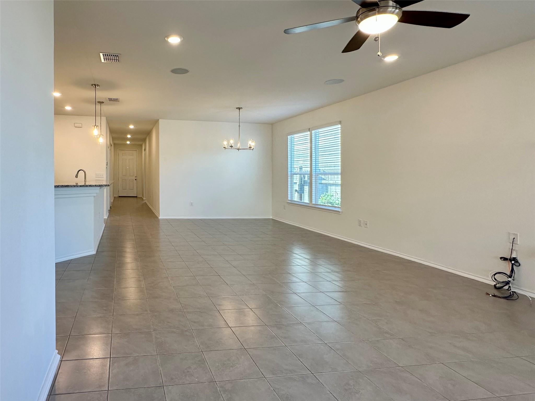 246 Teller Dr, Lockhart, TX 78644