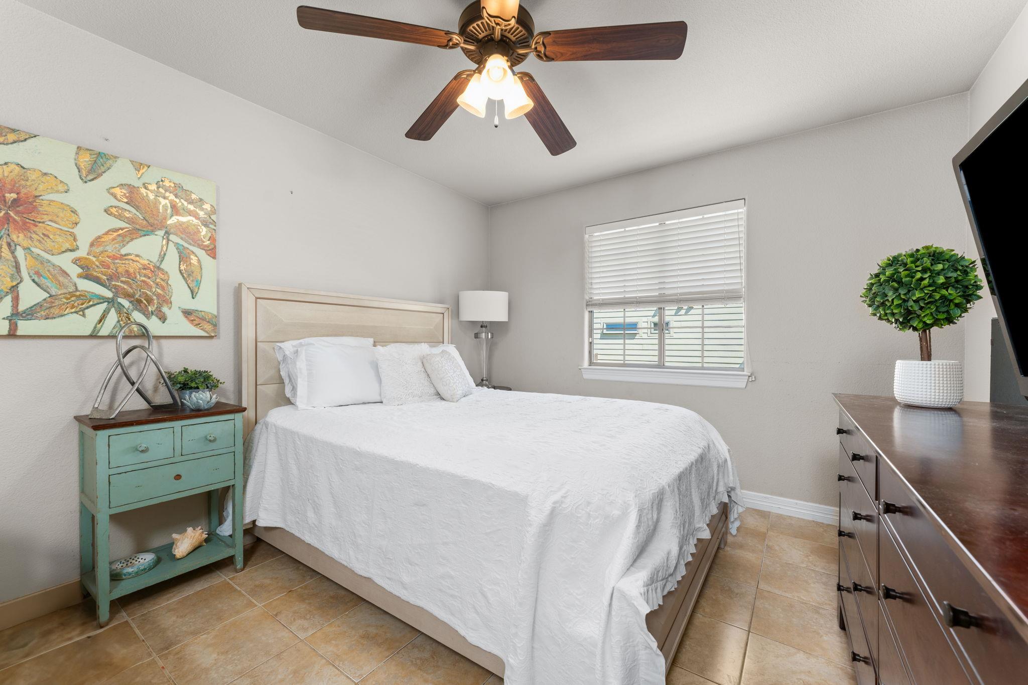 202 Dunkeld Dr, Spicewood, TX 78669