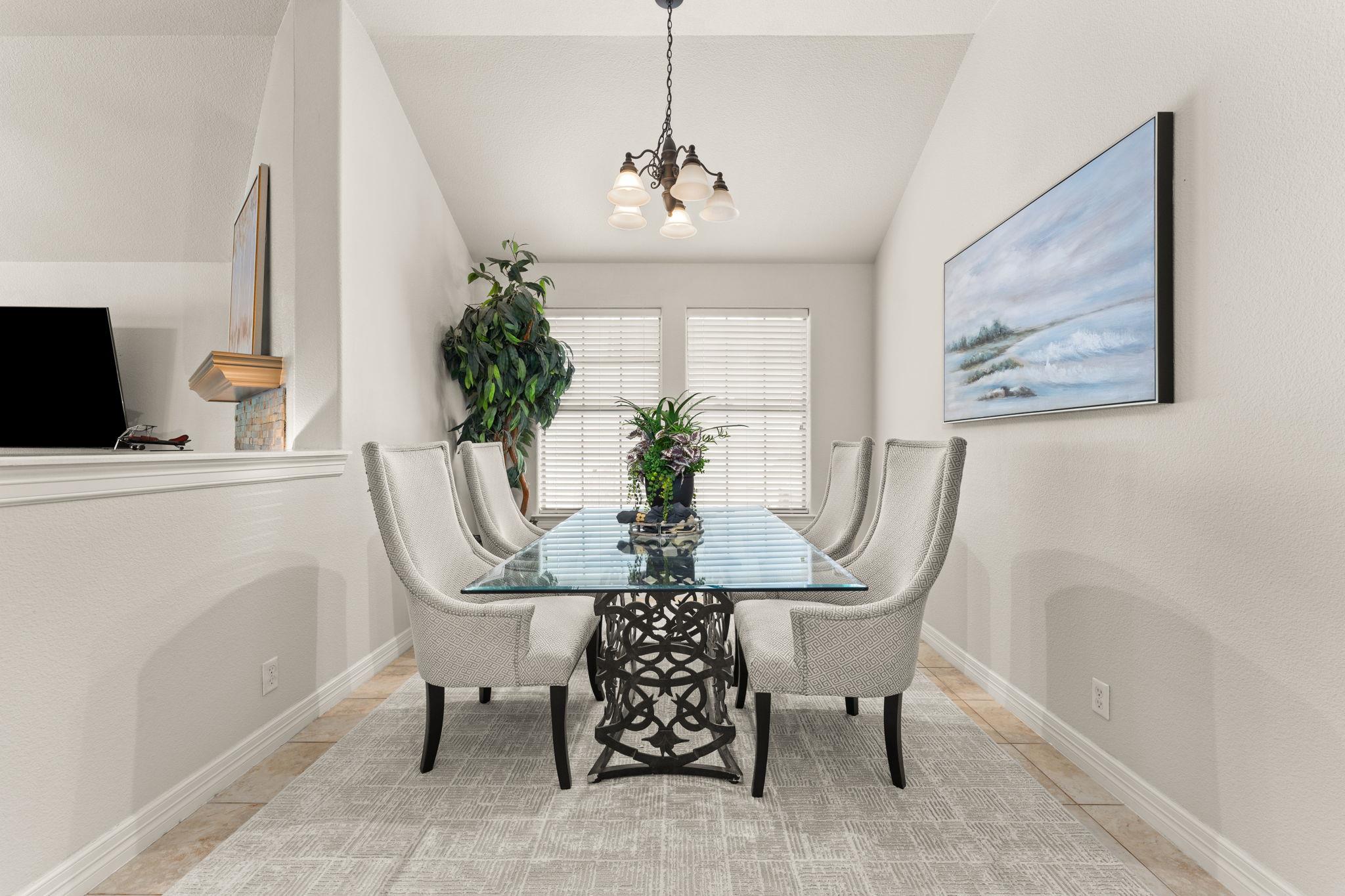 202 Dunkeld Dr, Spicewood, TX 78669