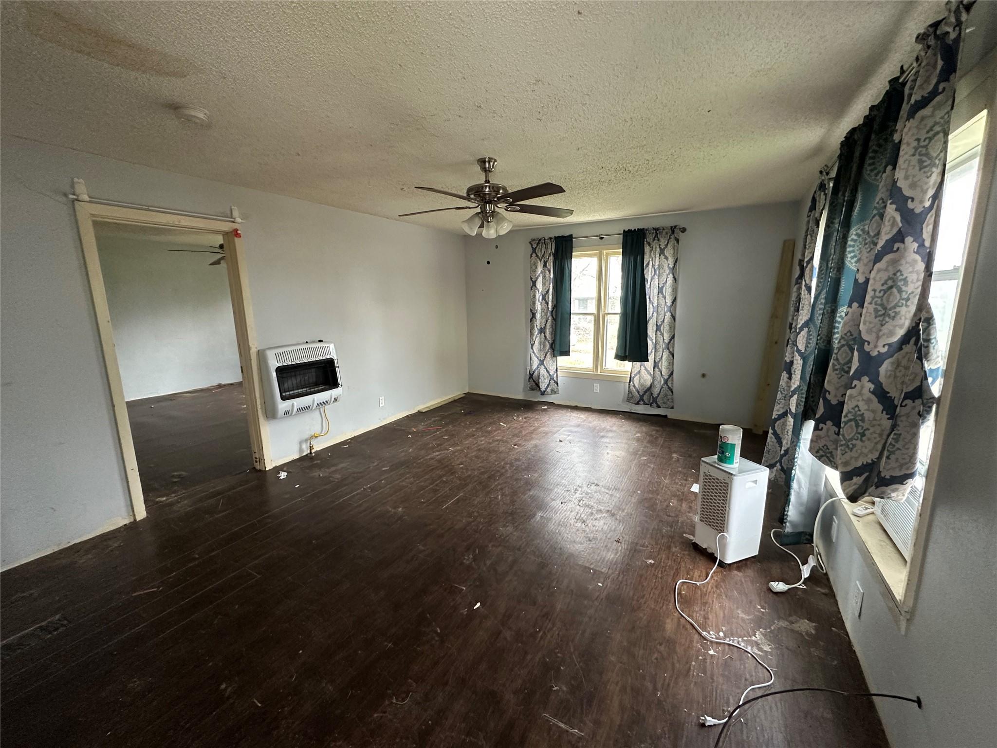 102 W Mesquite St # B, Granger, TX 76530