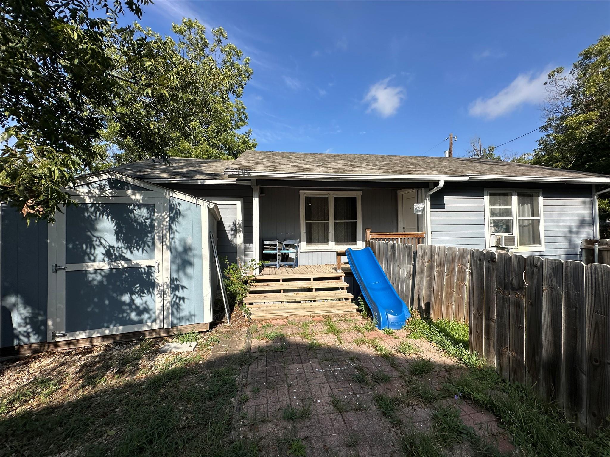 102 W Mesquite St # B, Granger, TX 76530