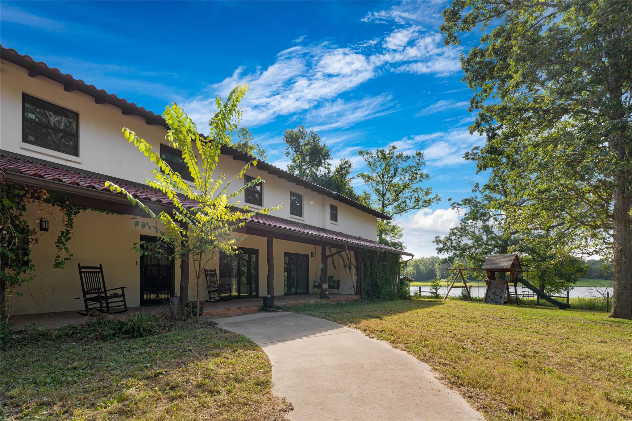 1577 County Road 431, Tennessee Colony, TX 75861