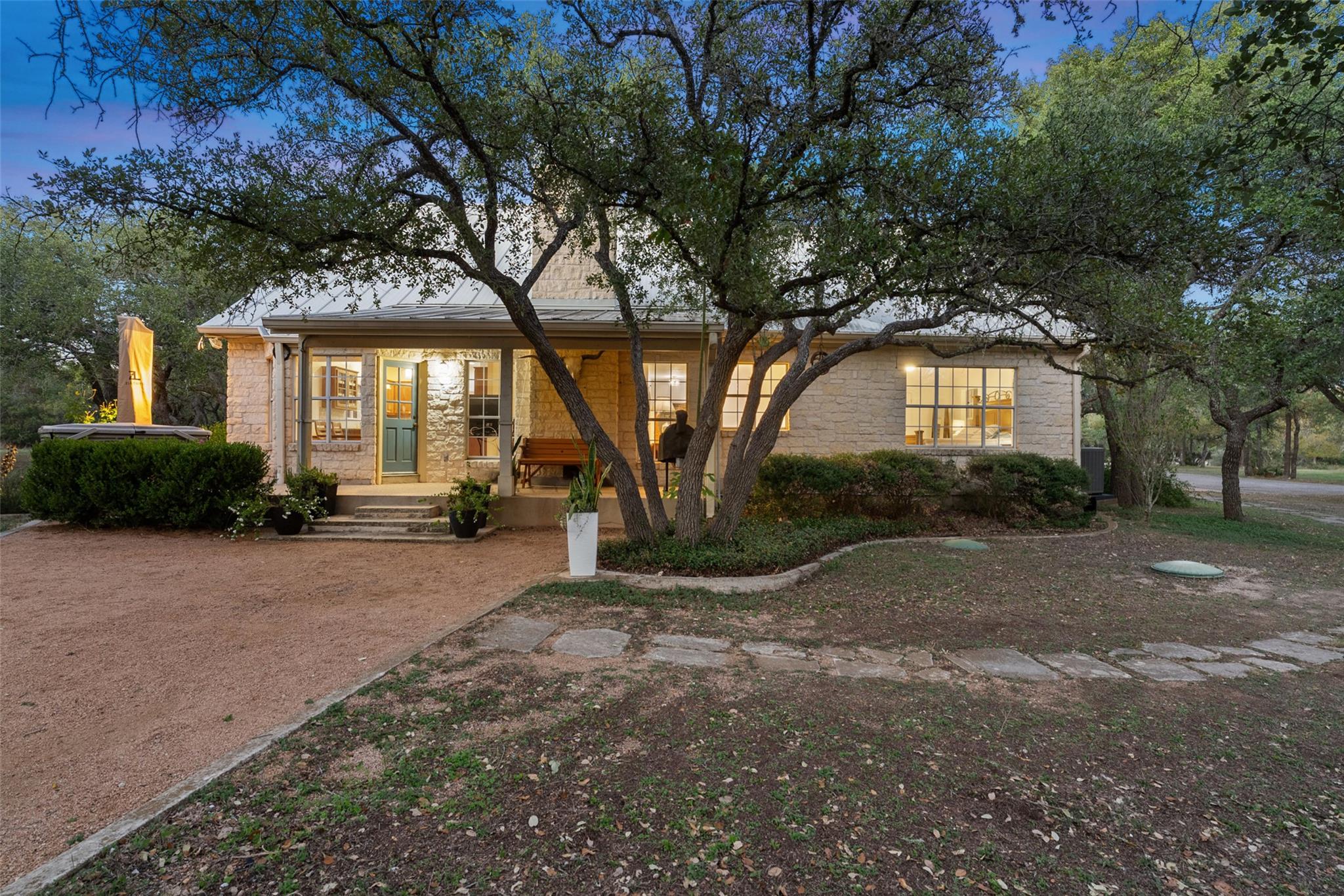 301 Crystal Meadows Dr, Kyle, TX 78640