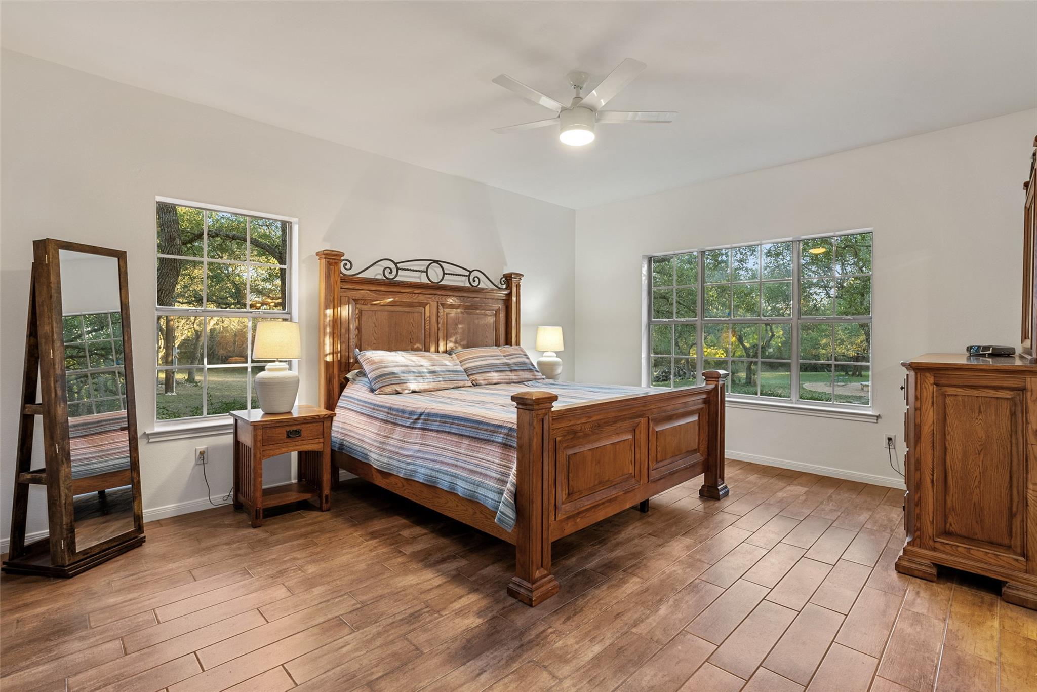 301 Crystal Meadows Dr, Kyle, TX 78640