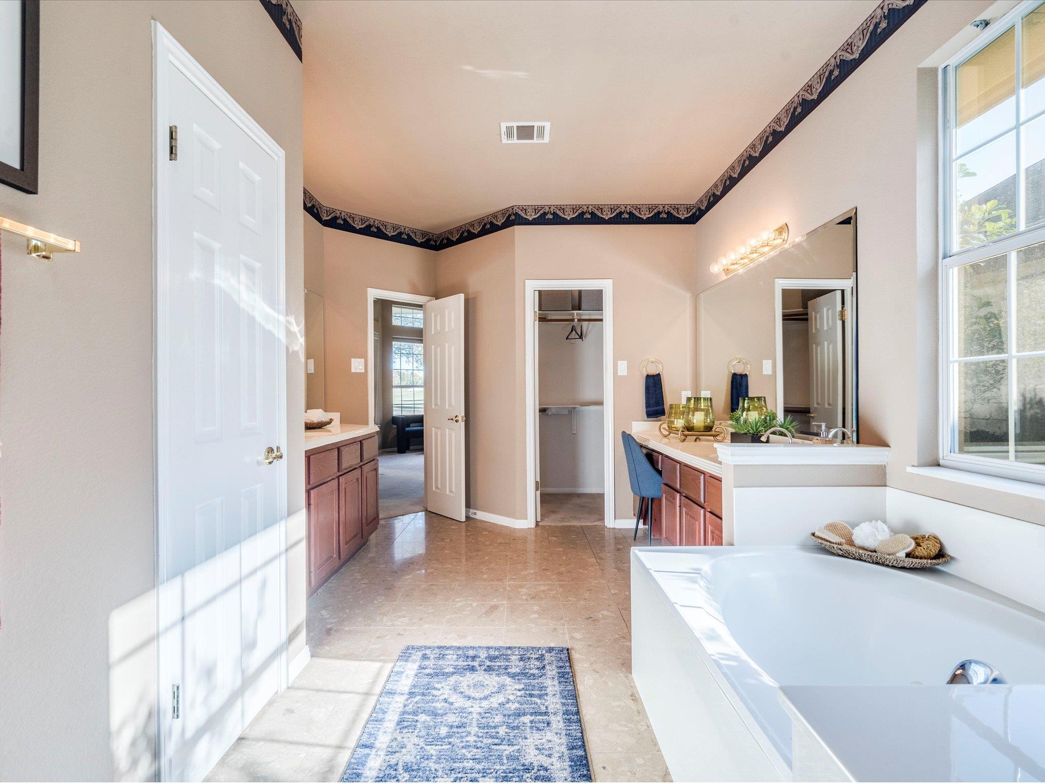 10609 River Plantation Dr, Austin, TX 78747