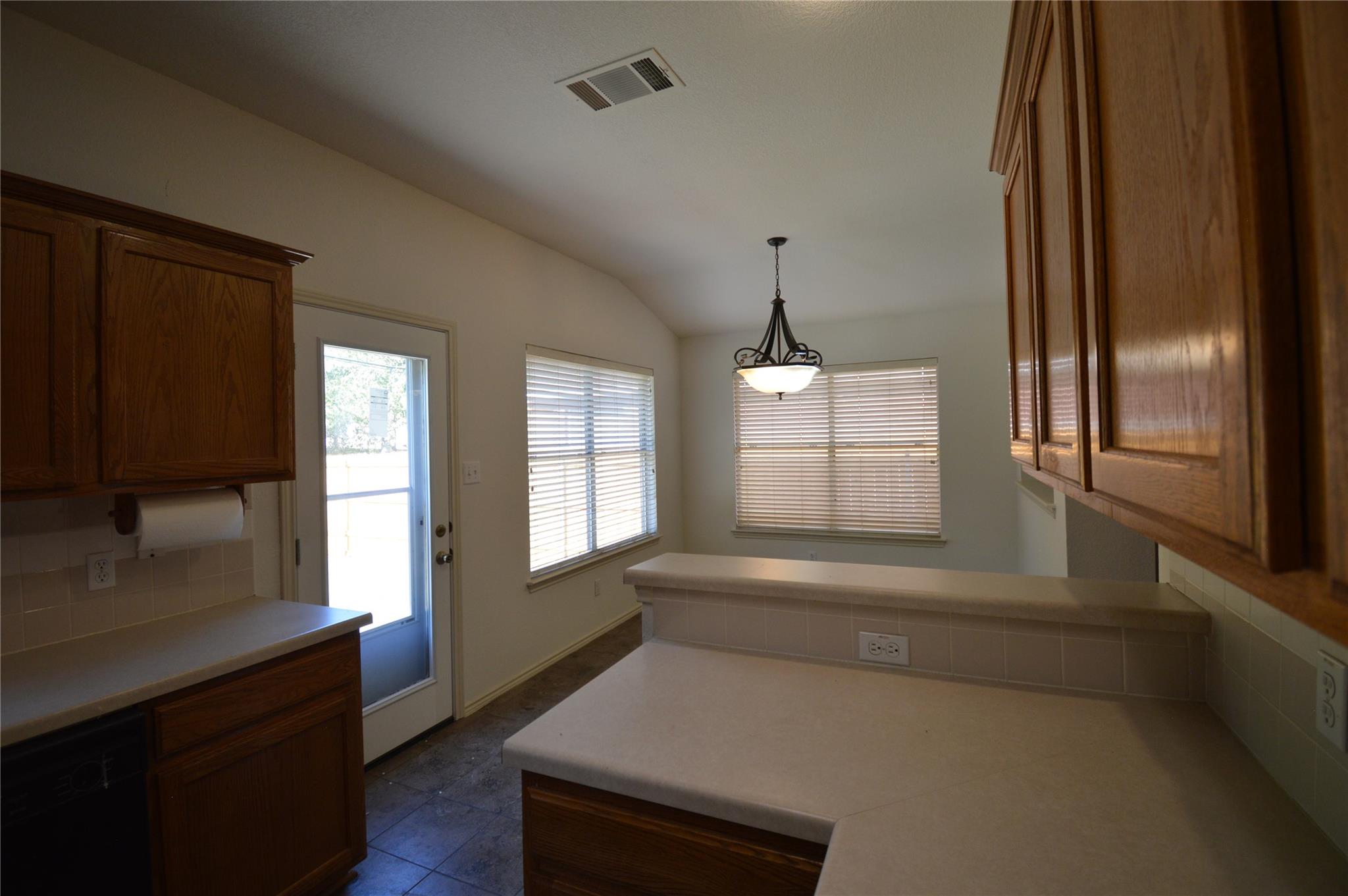 1440 Thibodeaux Dr, Round Rock, TX 78664