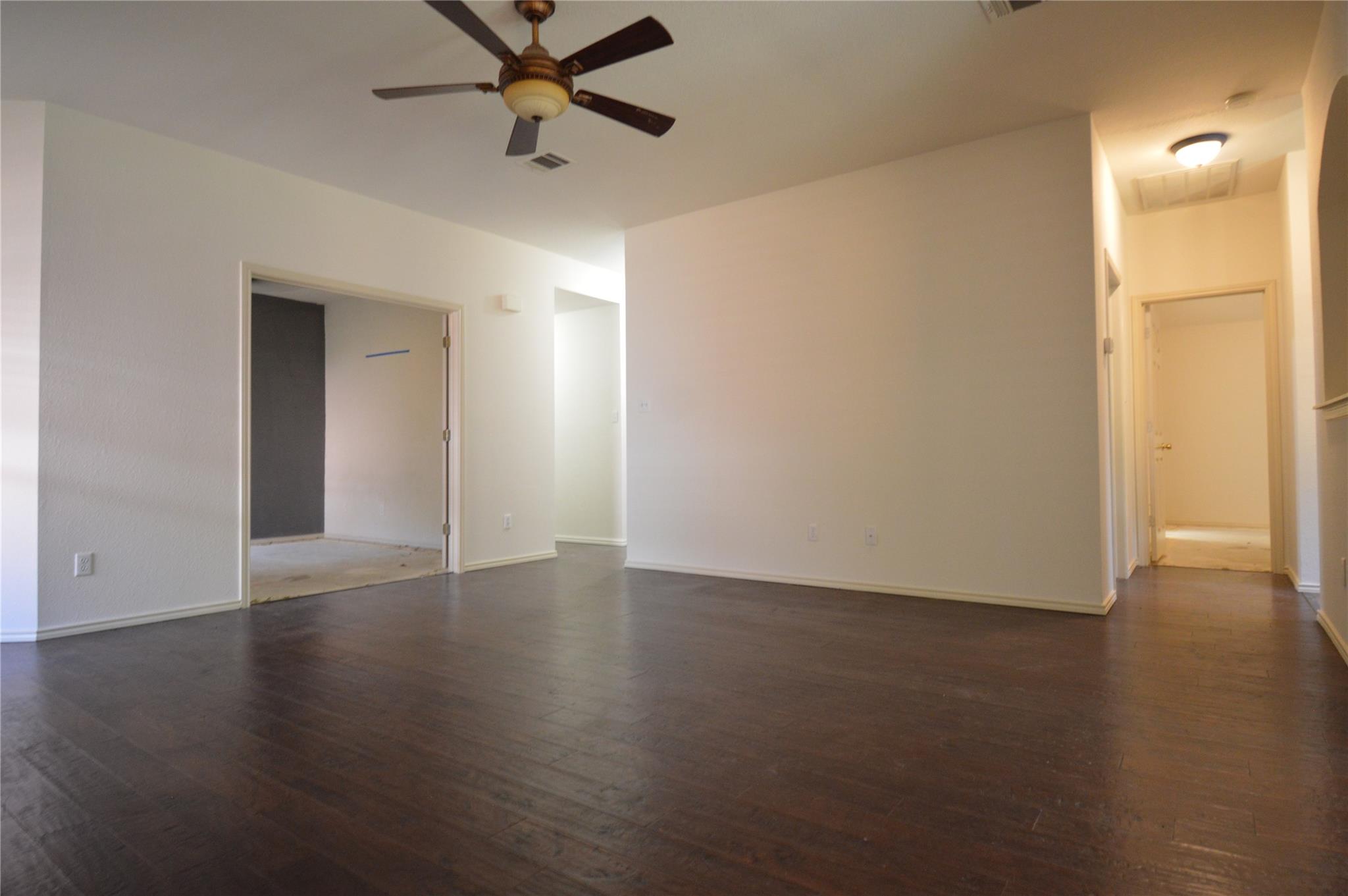 1440 Thibodeaux Dr, Round Rock, TX 78664