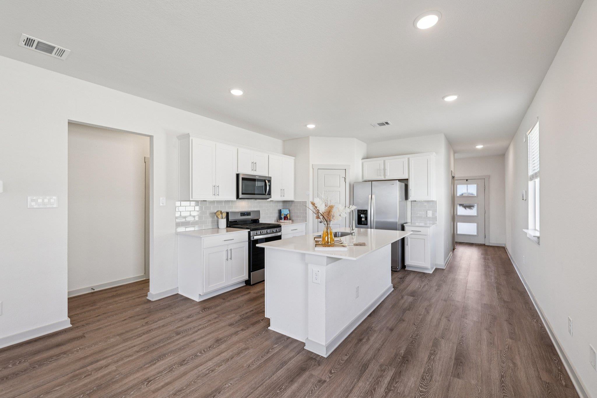 523 Millbrook Blvd, San Marcos, TX 78666