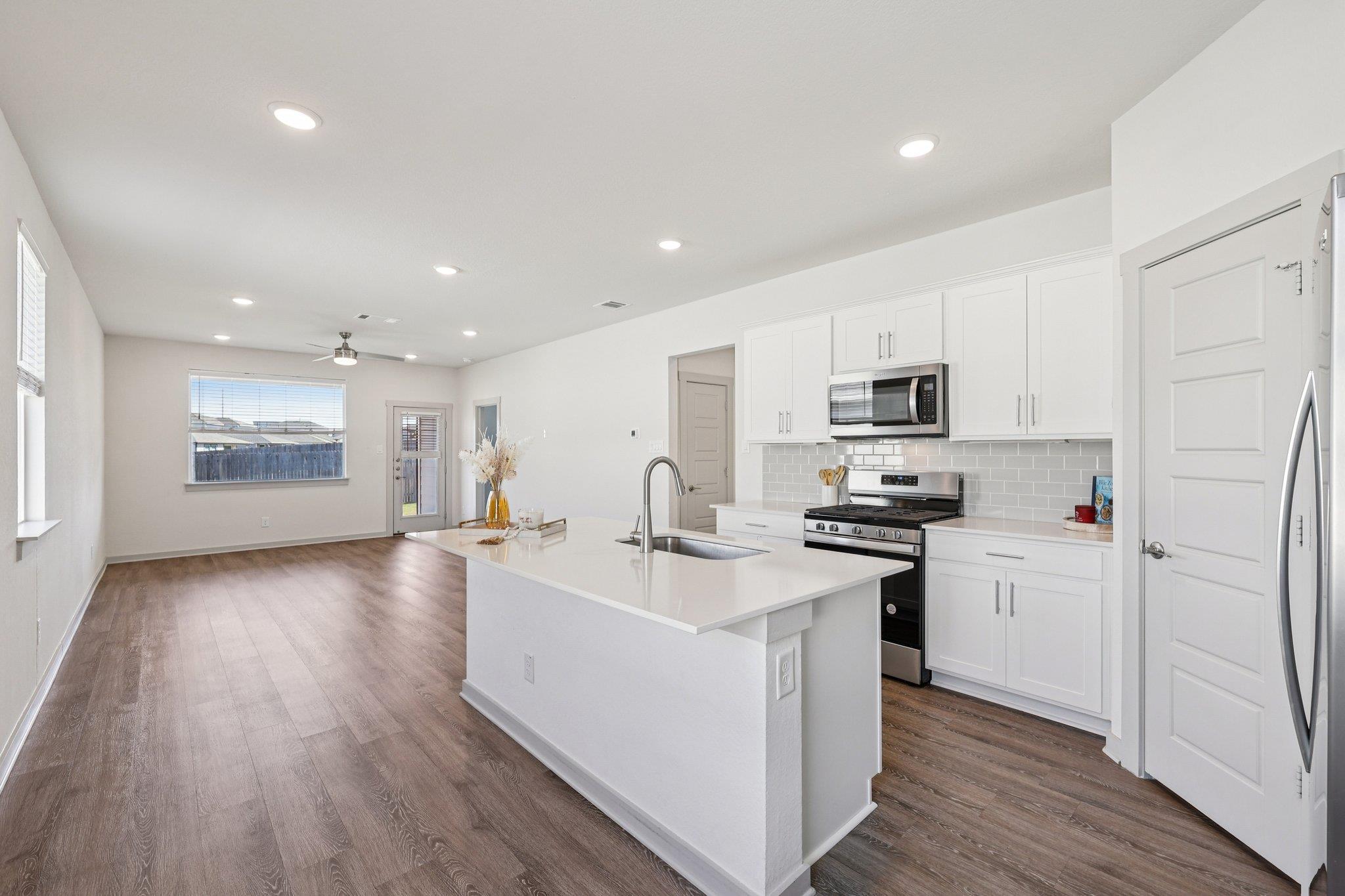 523 Millbrook Blvd, San Marcos, TX 78666