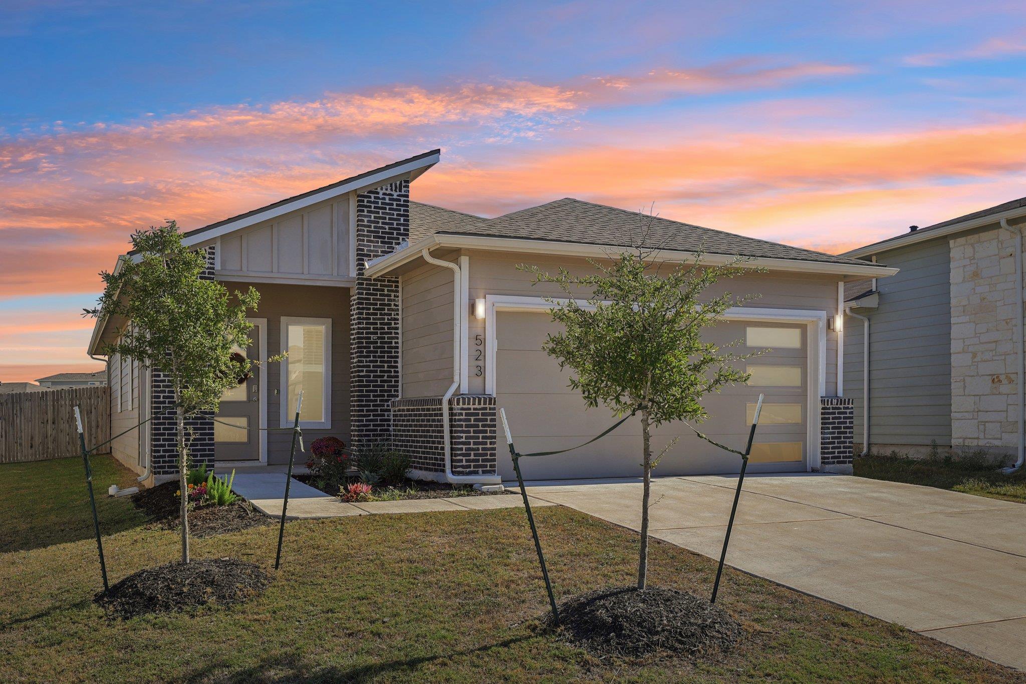 523 Millbrook Blvd, San Marcos, TX 78666