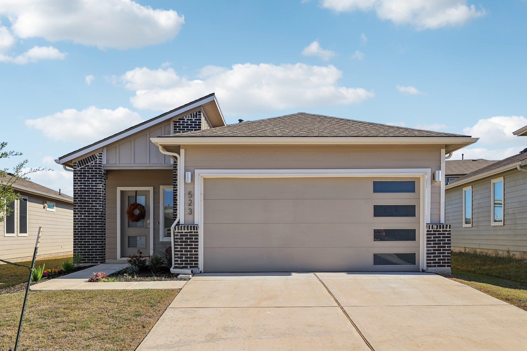 523 Millbrook Blvd, San Marcos, TX 78666