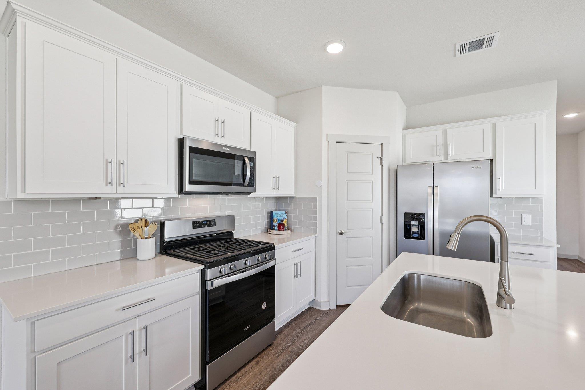 523 Millbrook Blvd, San Marcos, TX 78666