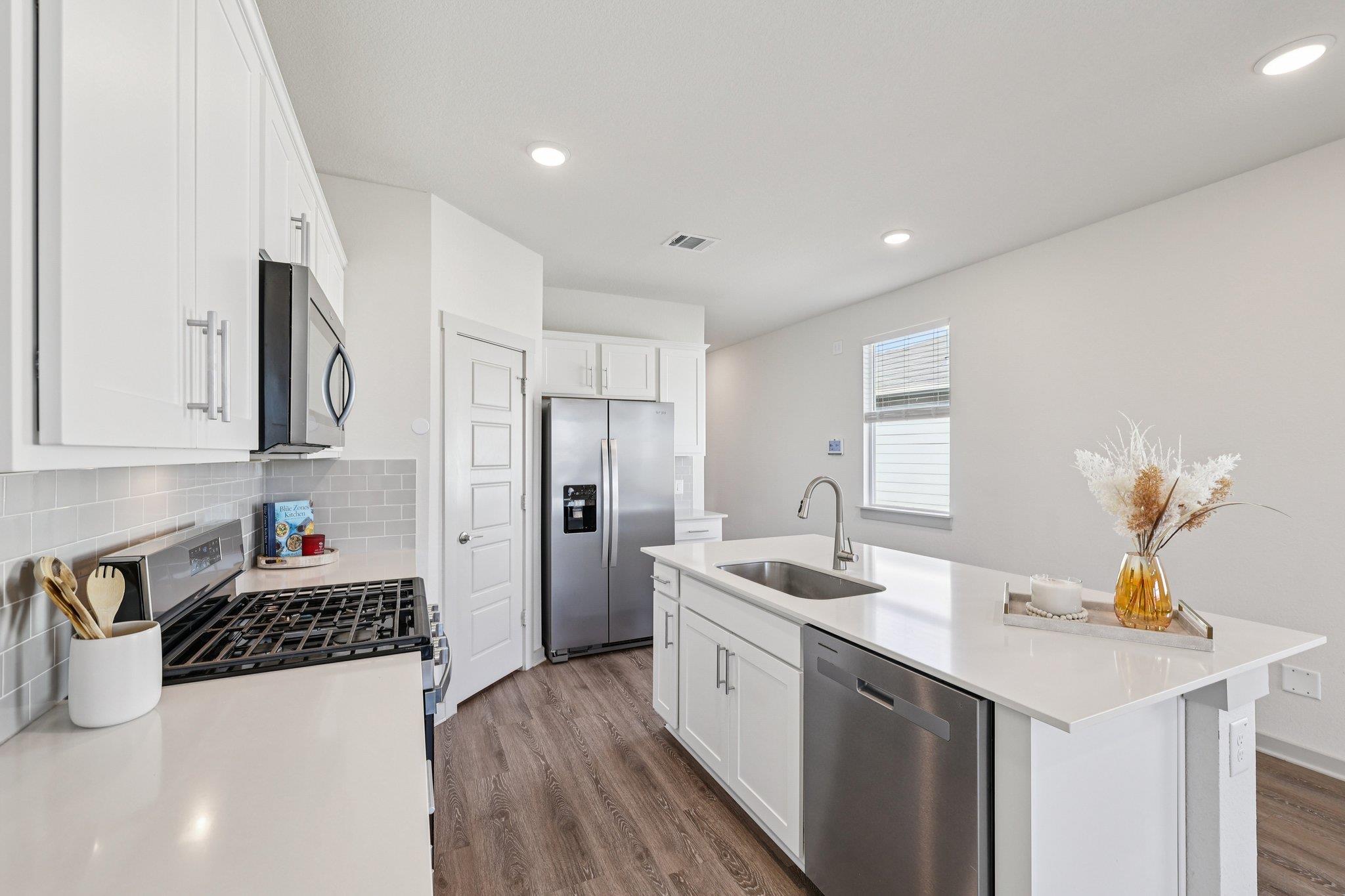 523 Millbrook Blvd, San Marcos, TX 78666