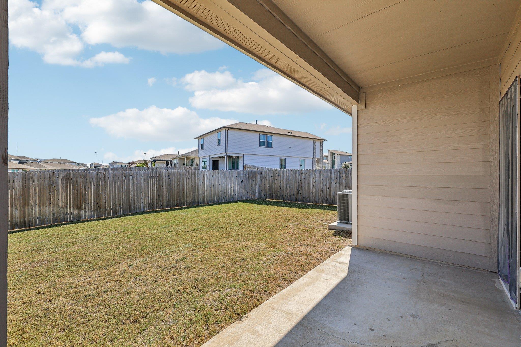 523 Millbrook Blvd, San Marcos, TX 78666