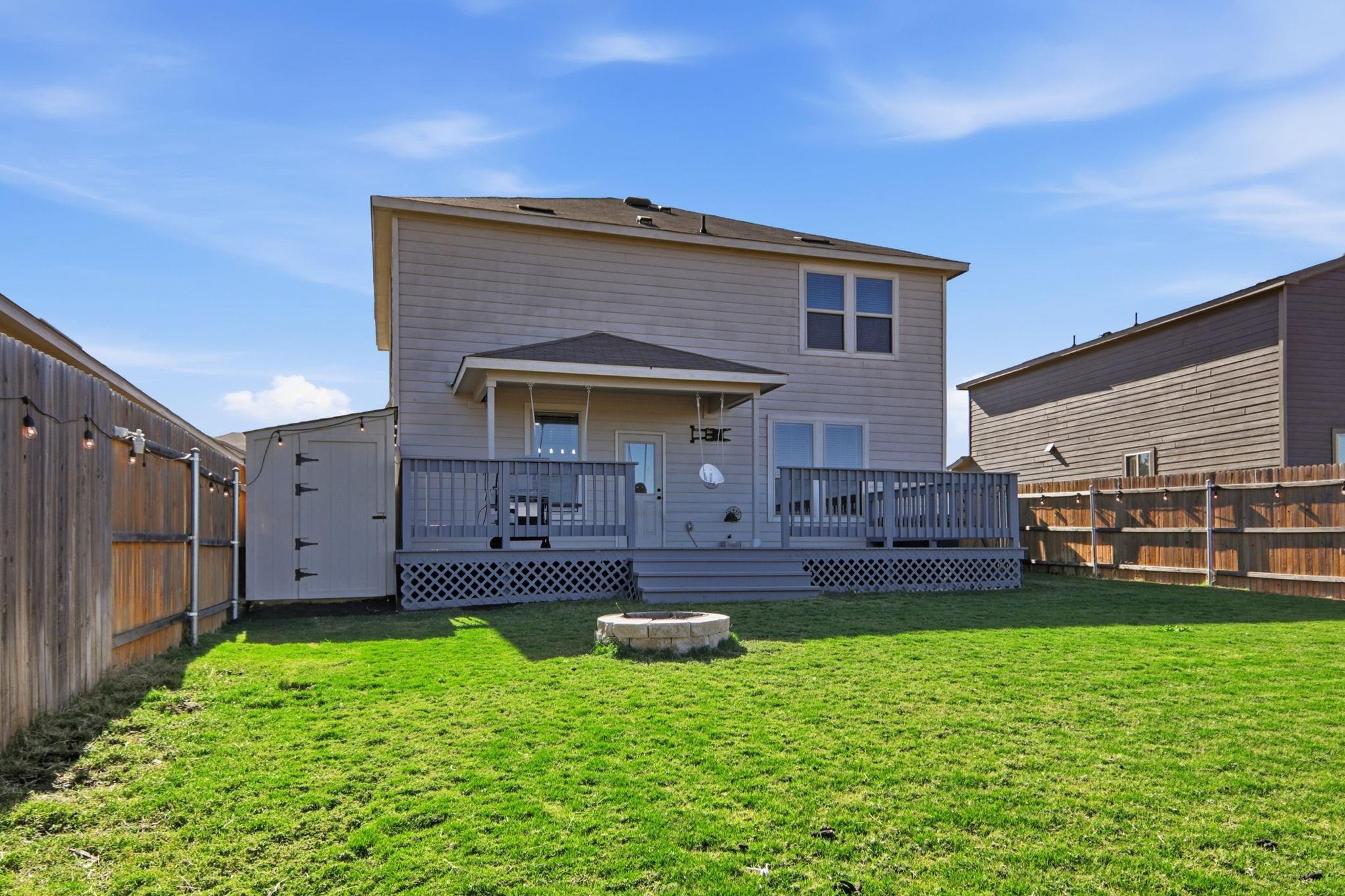 408 Bedford Falls Ln, Jarrell, TX 76537