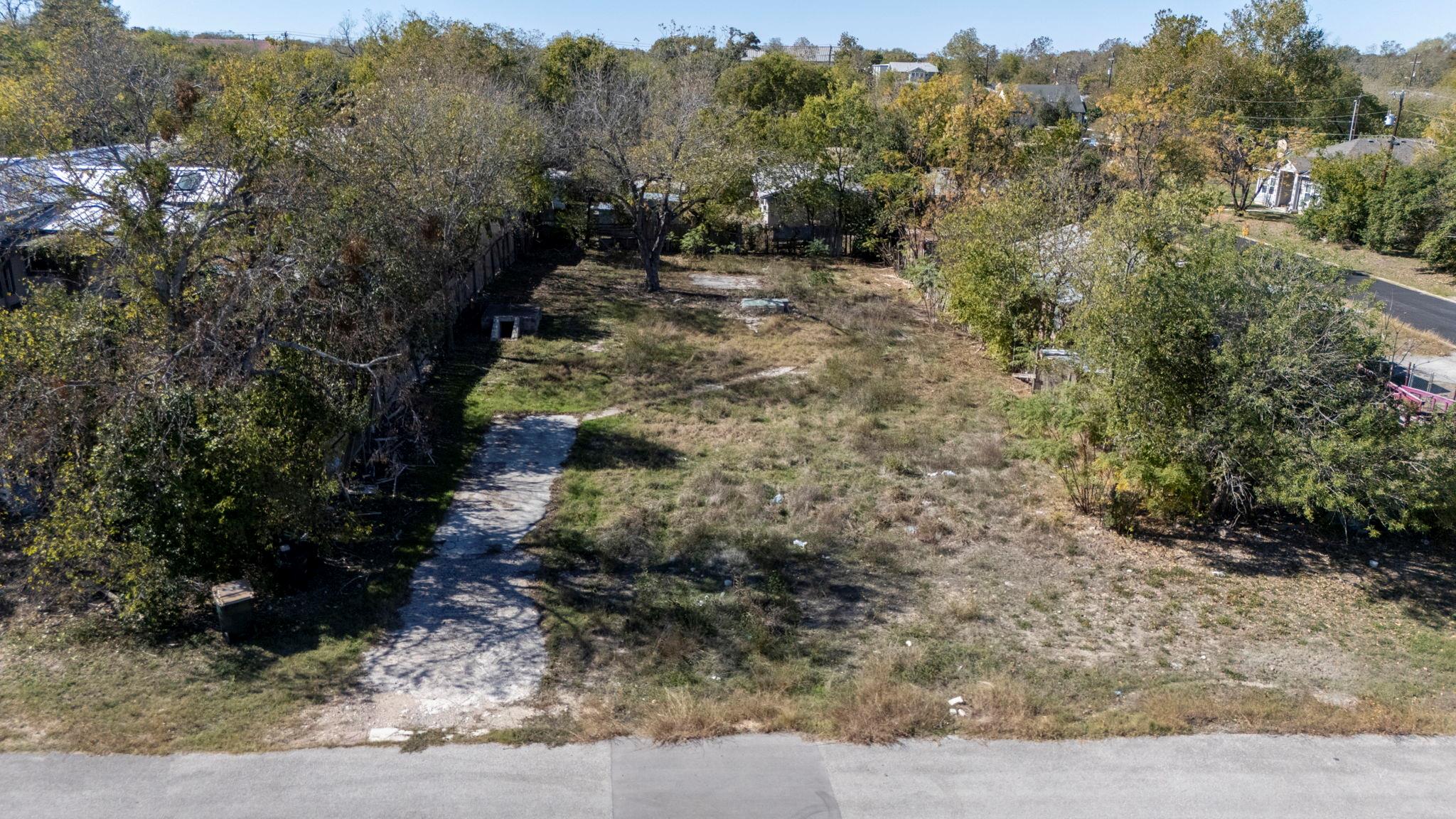 313 N Front St, Kyle, TX 78640