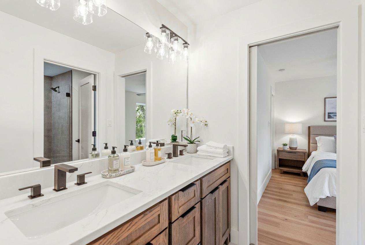 11 Crystal Creek Trl, Austin, TX 78737