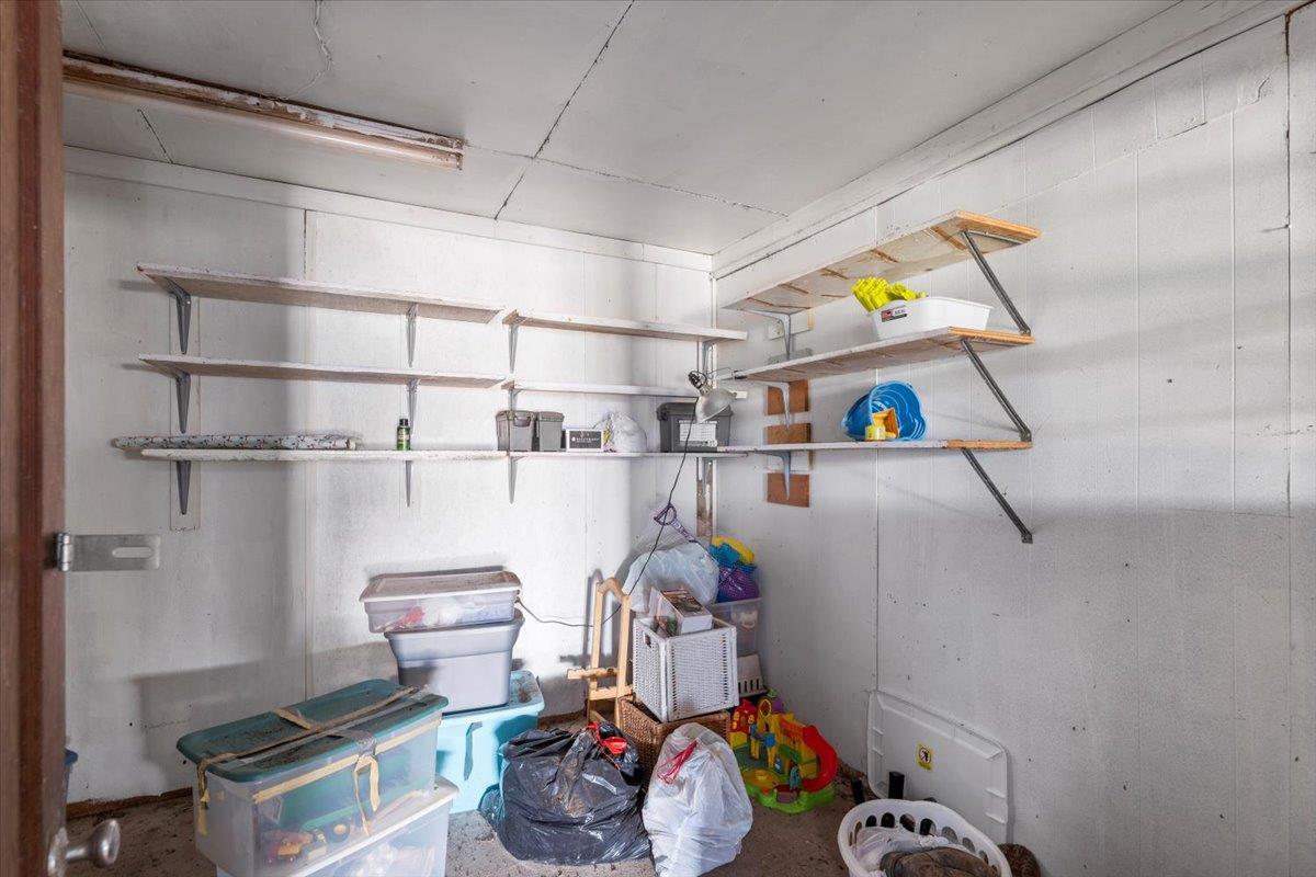 3408 W State Highway 71 Highway, La Grange, TX 78945