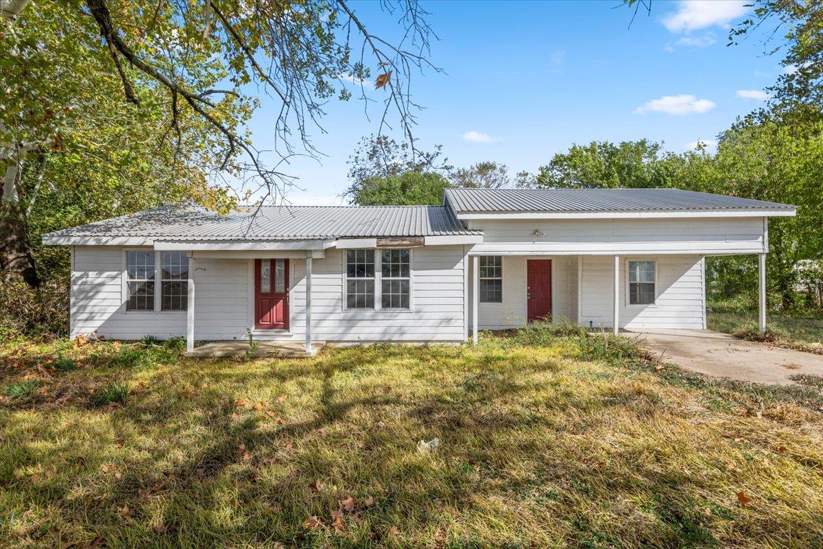 3408 W State Highway 71 Highway, La Grange, TX 78945