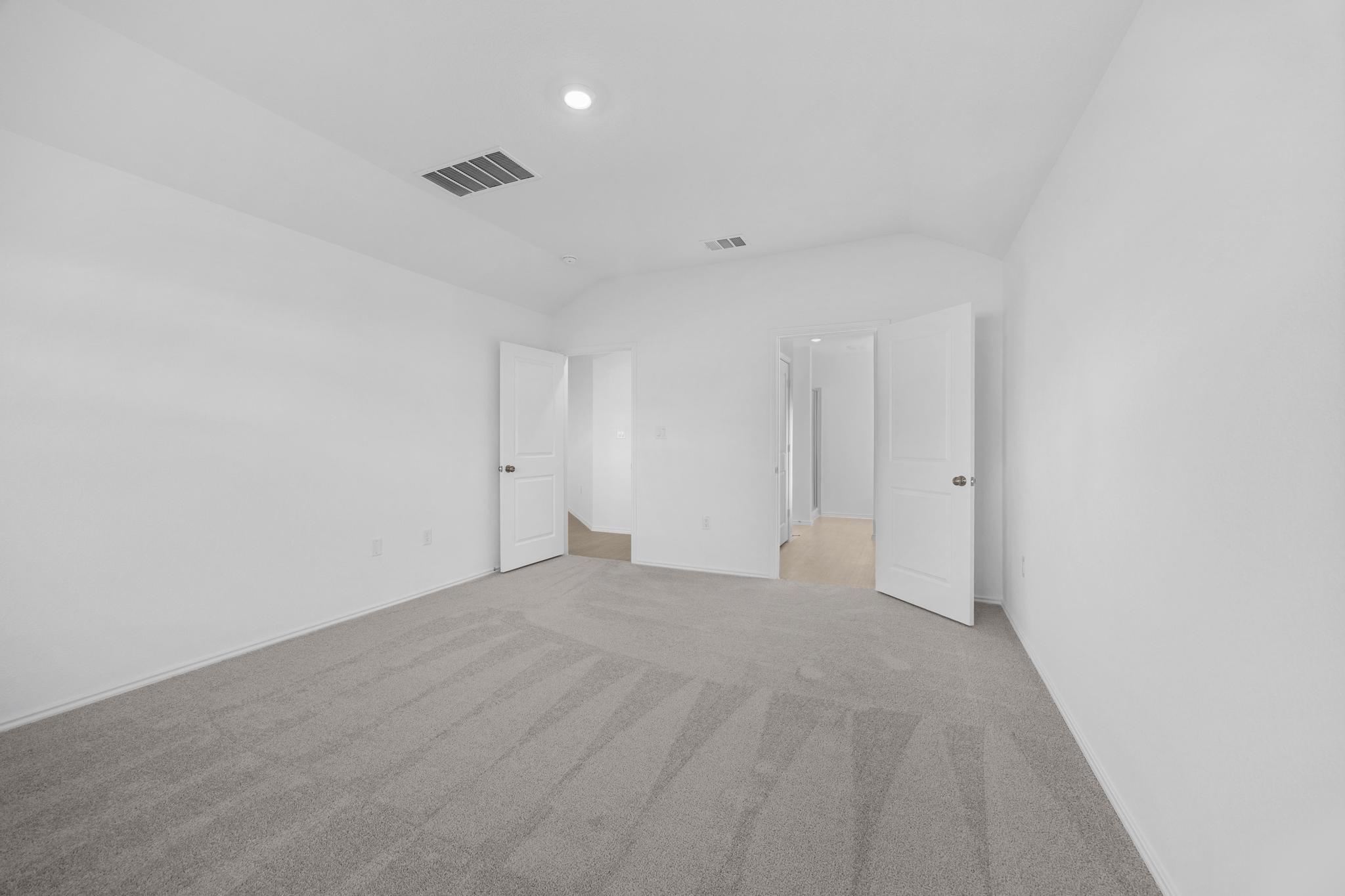 209 Donnington Dr, Hutto, TX 78634