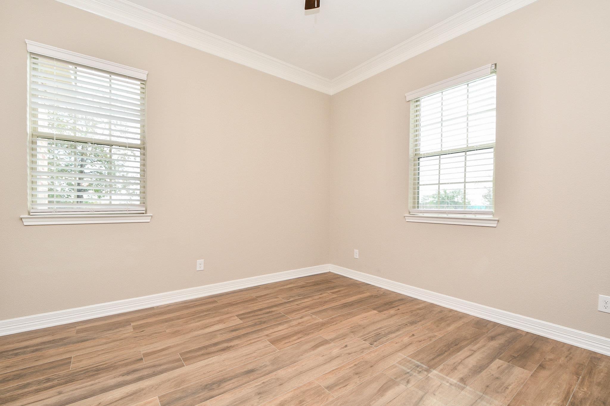 1093 Sunderman Rd, Alleyton, TX 78935