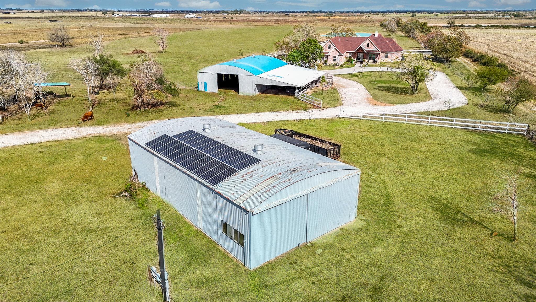 1093 Sunderman Rd, Alleyton, TX 78935