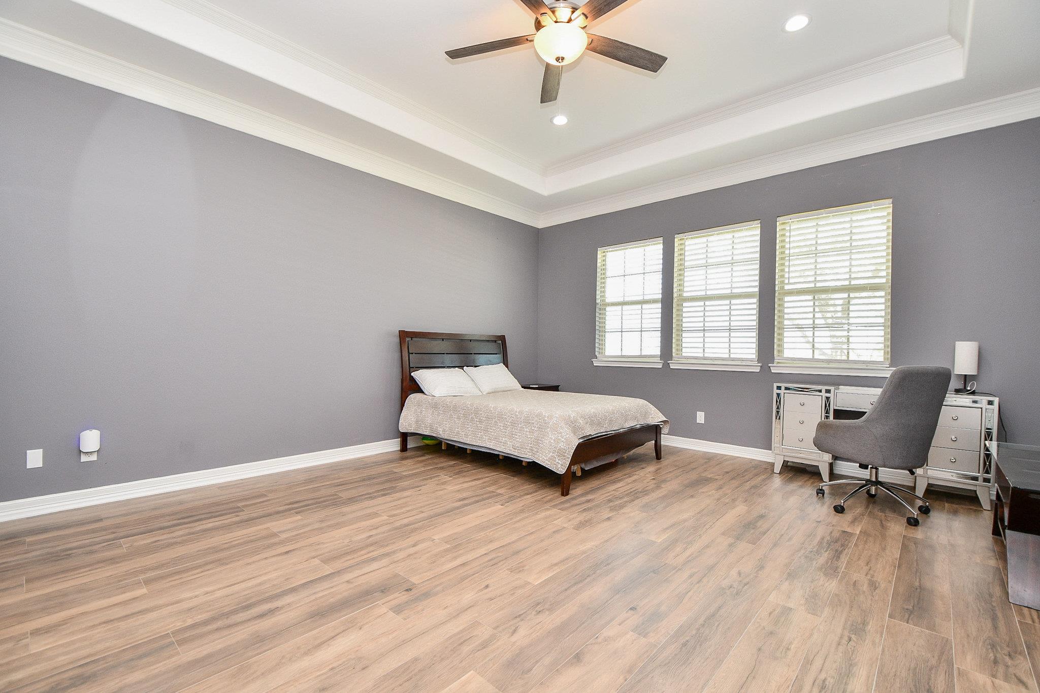 1093 Sunderman Rd, Alleyton, TX 78935