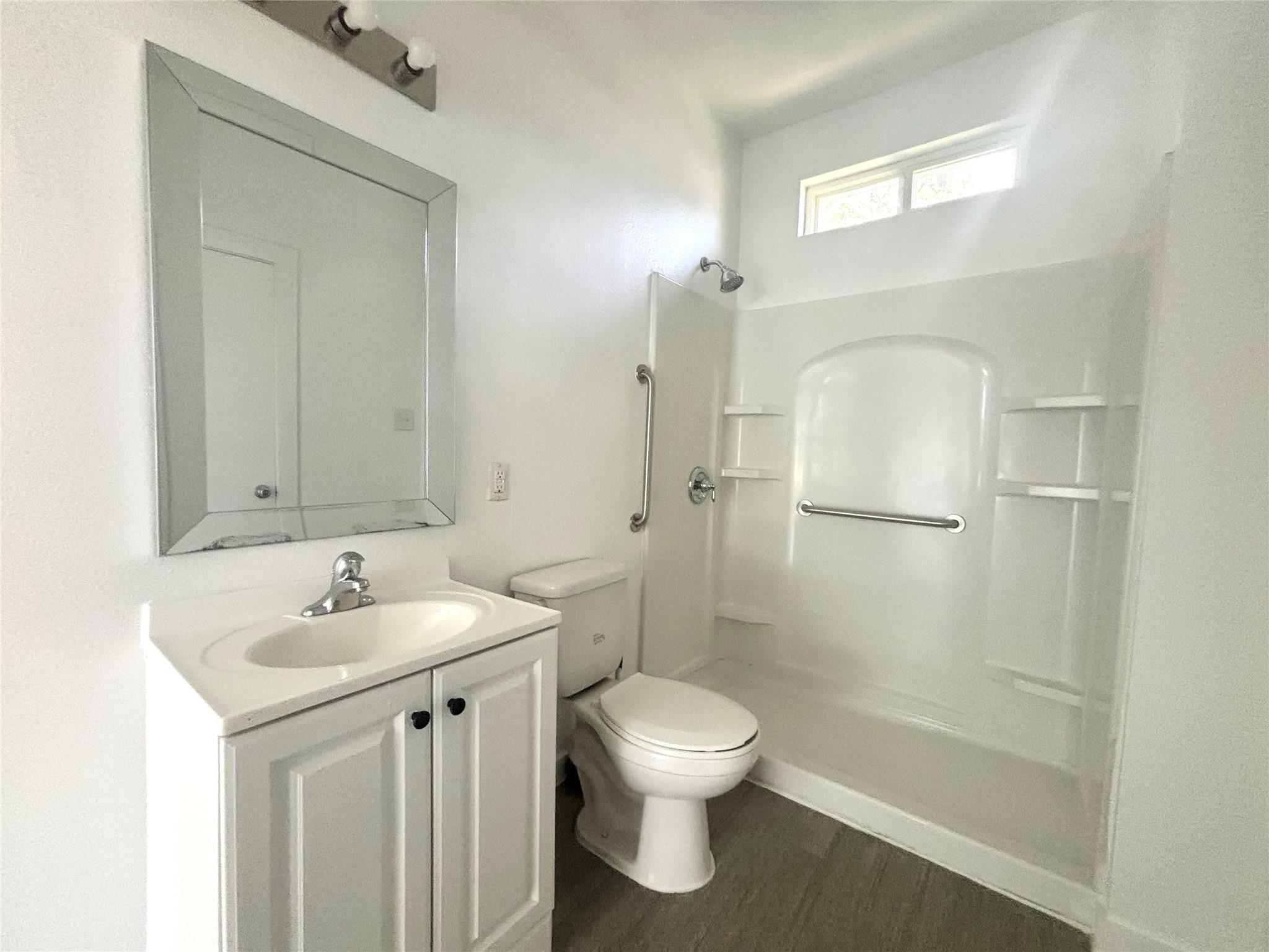 2410 E 12th St, Austin, TX 78702