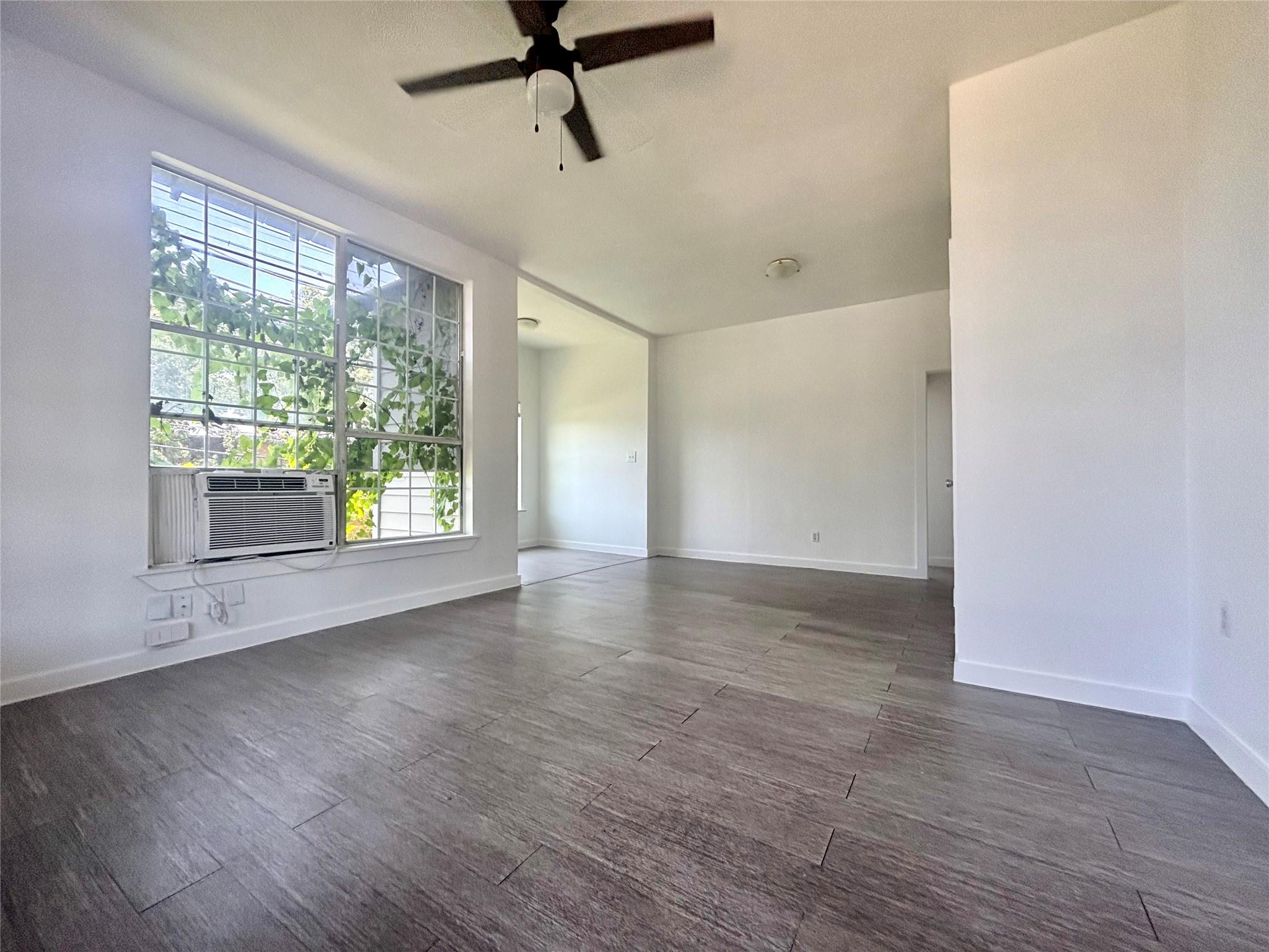 2410 E 12th St, Austin, TX 78702