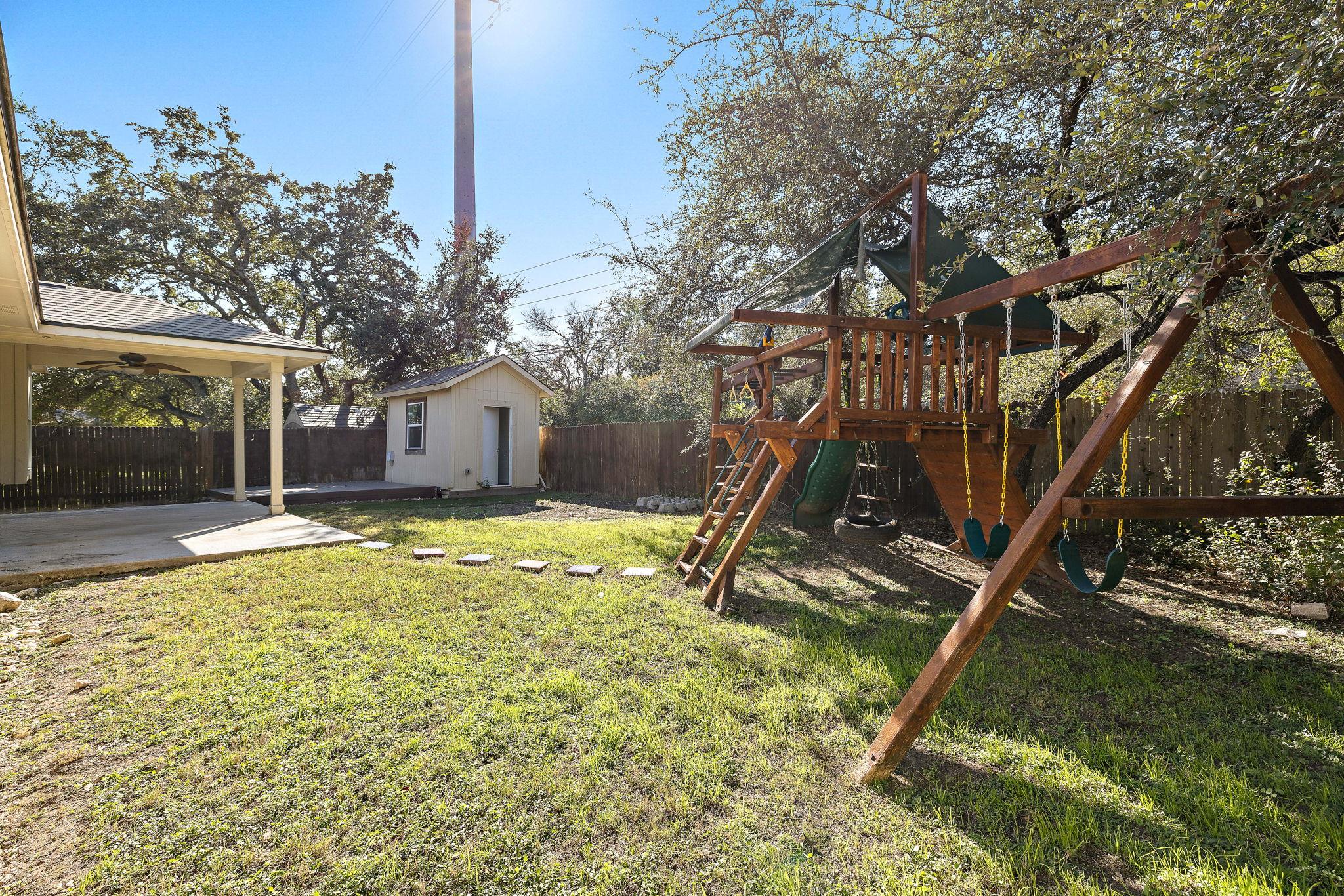 3211 Saint Genevieve Dr, Leander, TX 78641