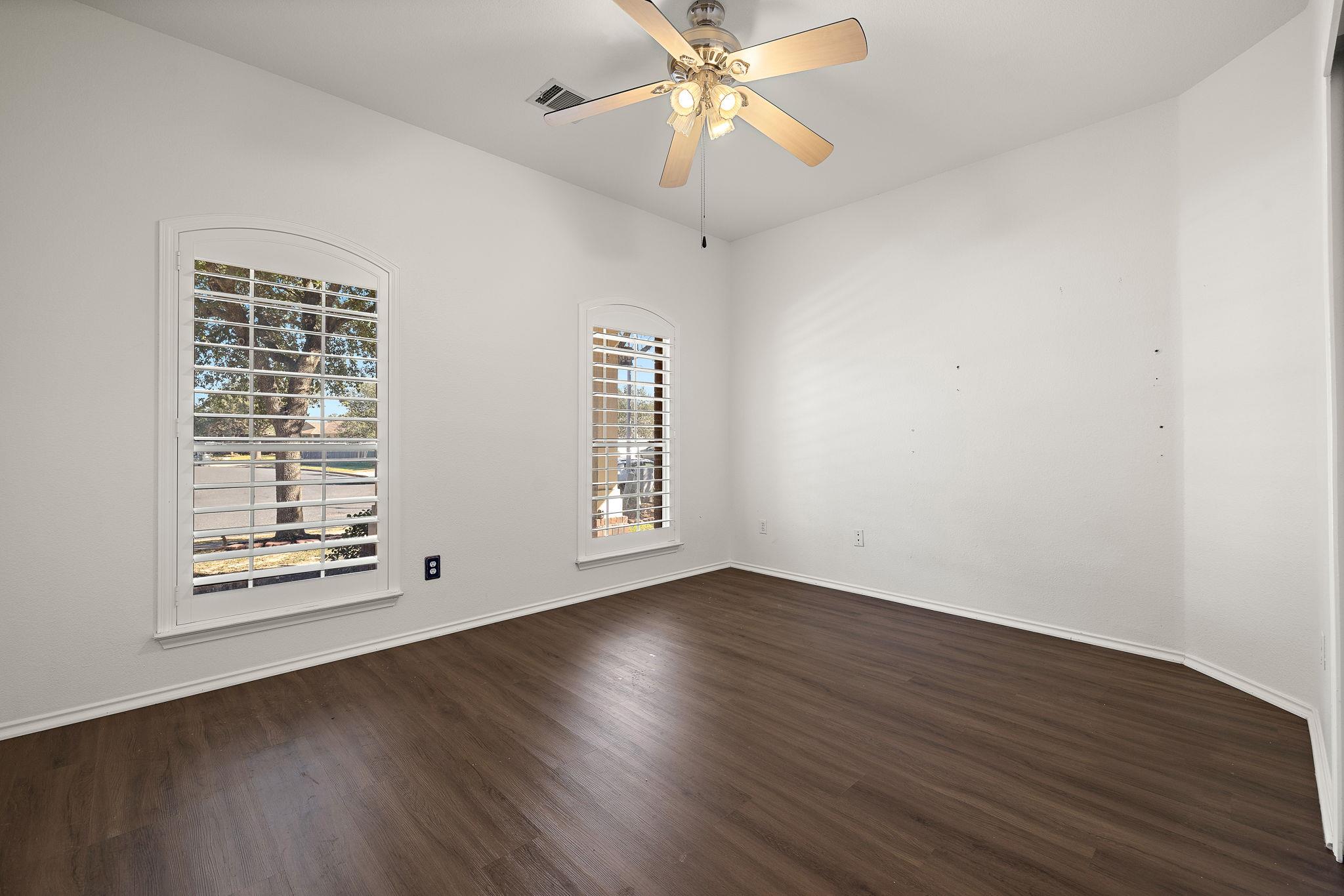 3211 Saint Genevieve Dr, Leander, TX 78641