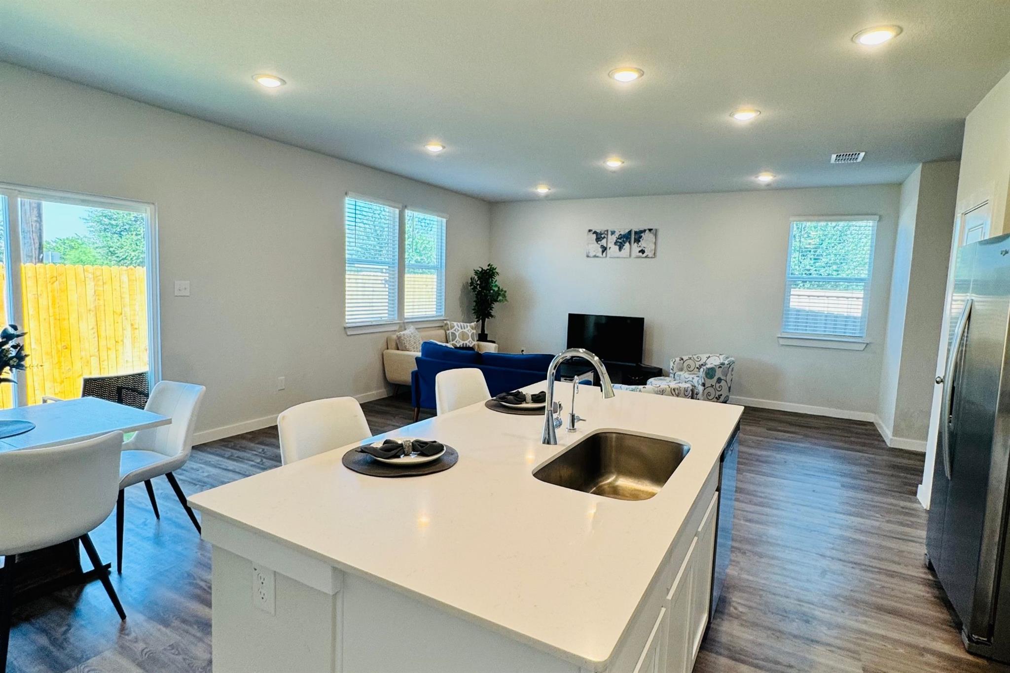 5935 W Hausman Road Rd # 1, San Antonio, TX 78249