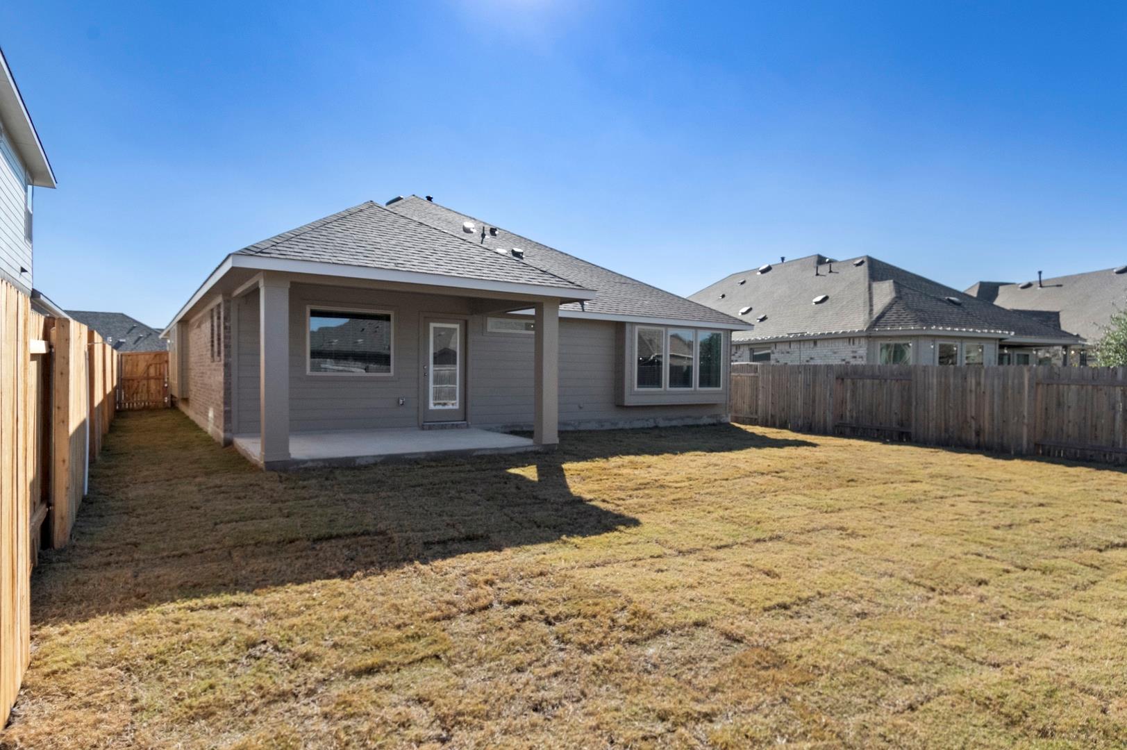 314 Bay Breeze Dr, Kyle, TX 78640