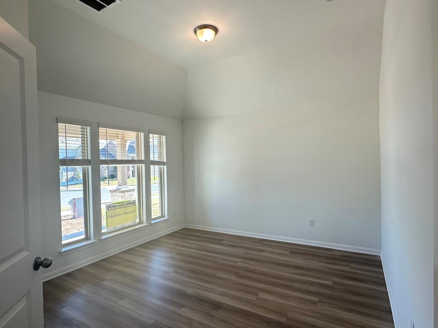 314 Bay Breeze Dr, Kyle, TX 78640