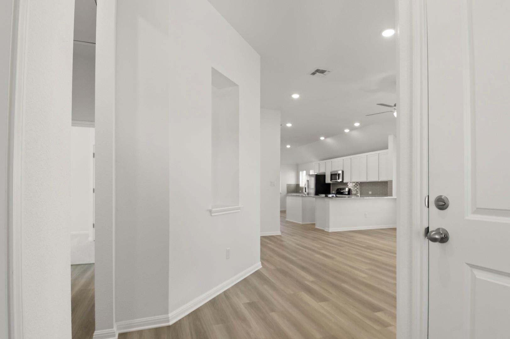 314 Bay Breeze Dr, Kyle, TX 78640