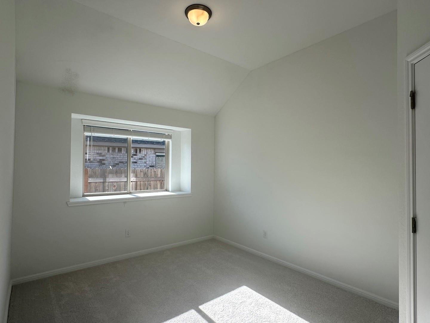 314 Bay Breeze Dr, Kyle, TX 78640