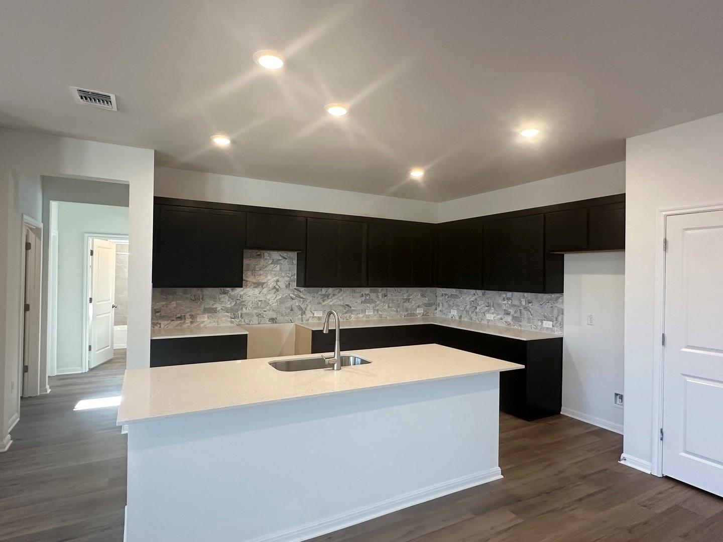 304 Bay Breeze Dr, Kyle, TX 78640