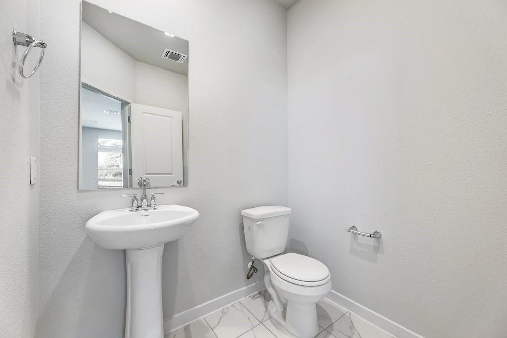 605 W South St # 182, Leander, TX 78641